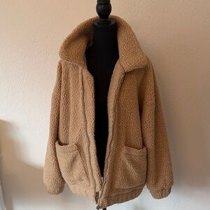 GUC I AM GIA Cozy Tan Sherpa Jacket SIZE MEDIUM